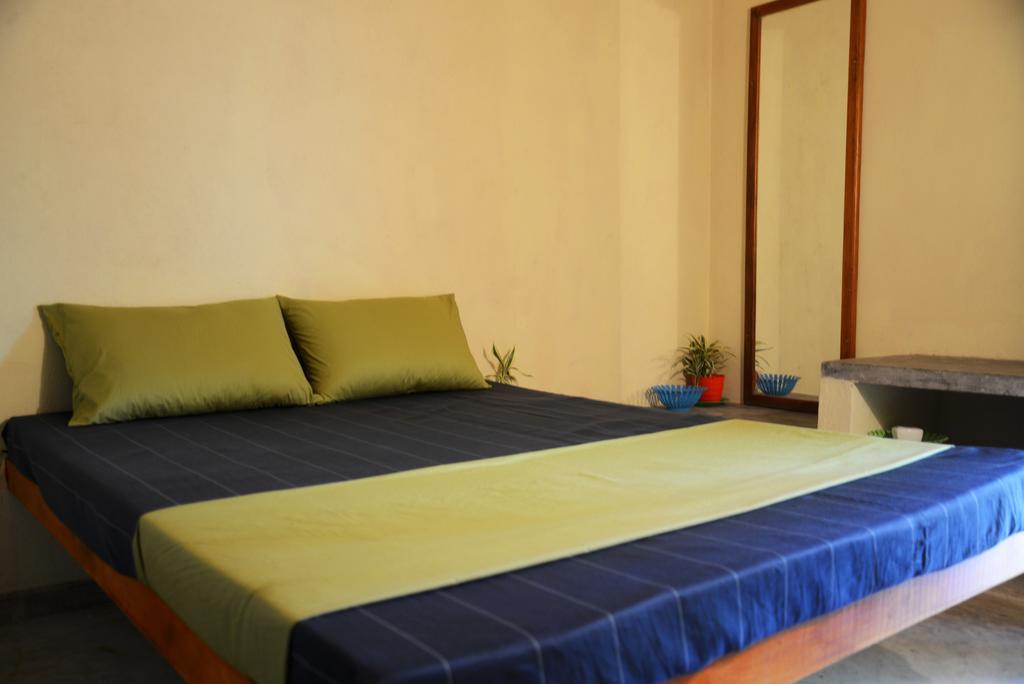 Jungle Beach Hostel Унаватуна Стая снимка