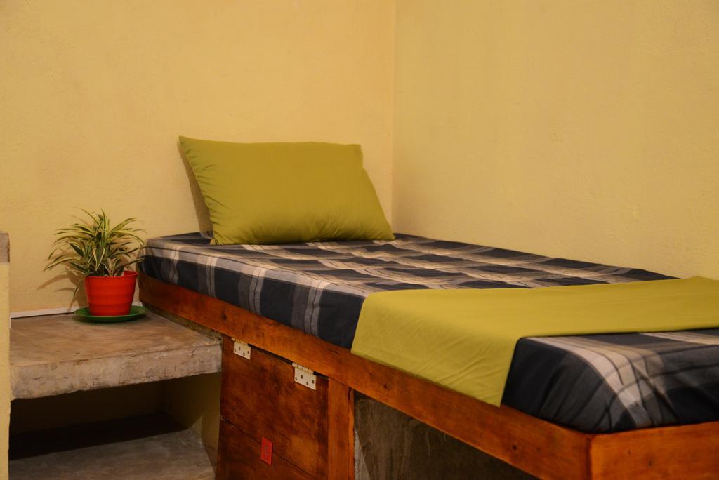 Jungle Beach Hostel Унаватуна Стая снимка