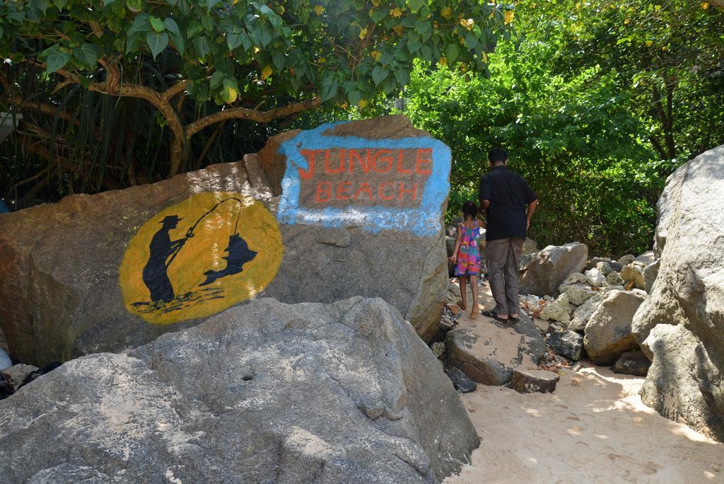 Jungle Beach Hostel Унаватуна Екстериор снимка