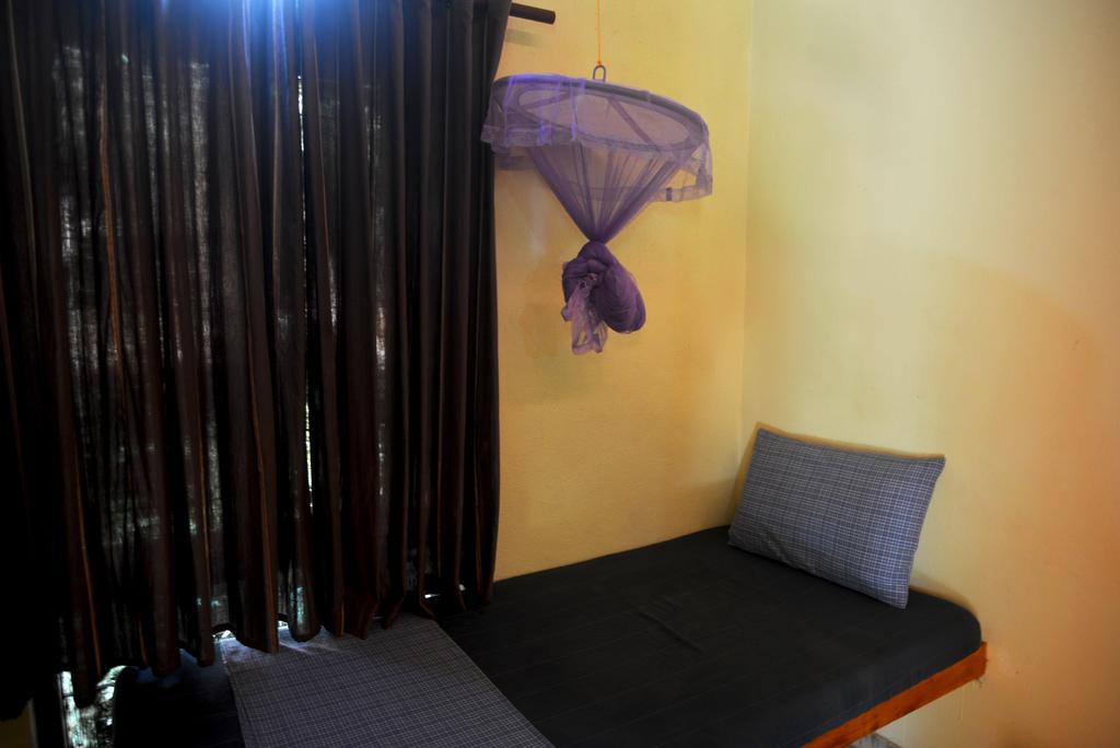 Jungle Beach Hostel Унаватуна Екстериор снимка